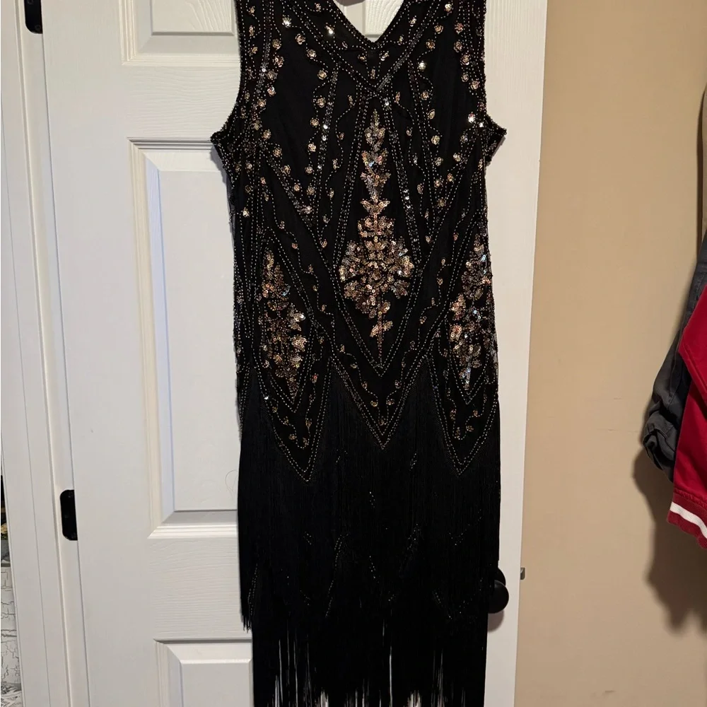 Halloween Flapper Black and Gold Sequin Embellished Dress - Picture 7 of 7